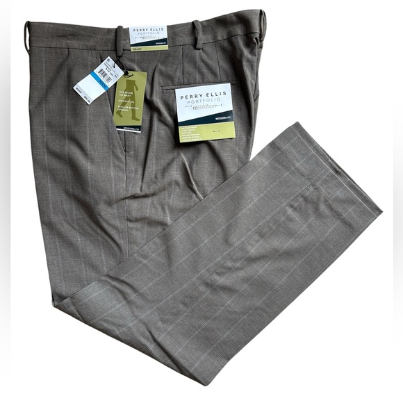 Perry Ellis Portfolio Modern Fit Men’s Dress Pants 36x30 NWT Straight Leg Beige - Picture 1 of 10